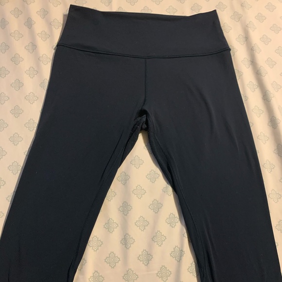 Lululemon - Picture 1 of 3